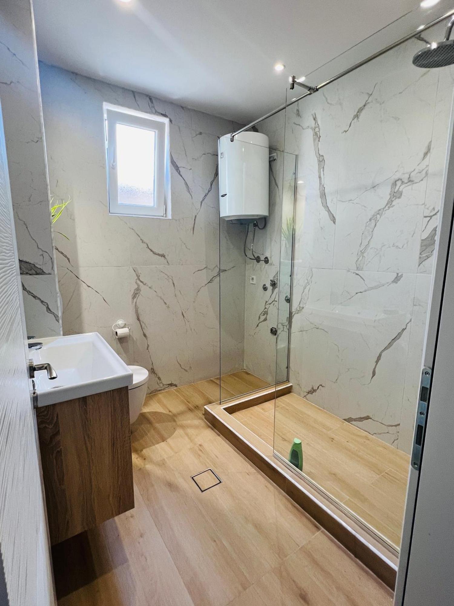Apartment Luxury Explorer Podgorica Exteriér fotografie