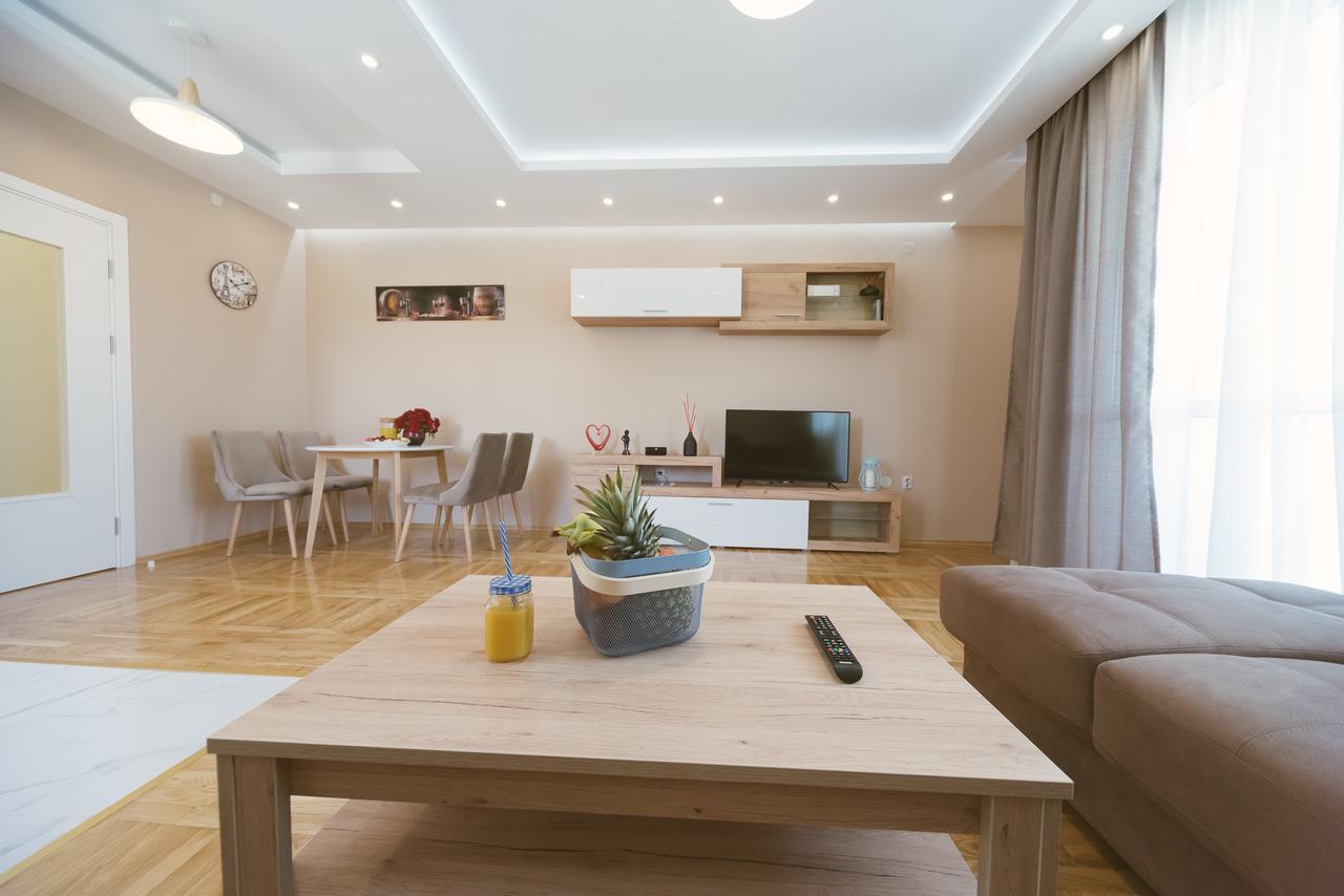 Apartment Luxury Explorer Podgorica Exteriér fotografie